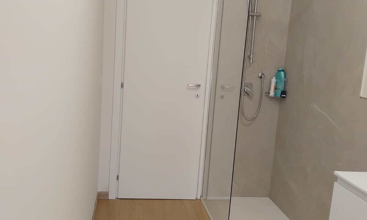 1000001658